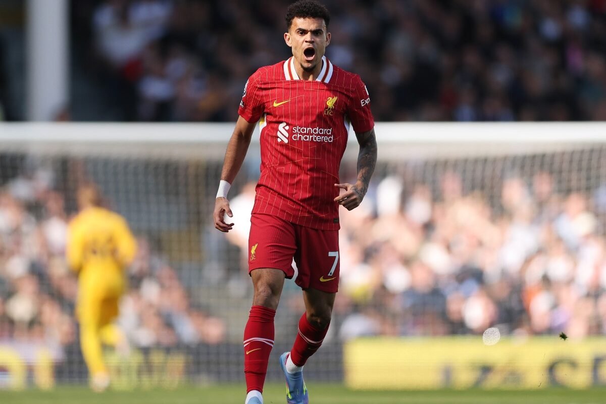 Barcelona warned towards signing Luis Diaz from Liverpool