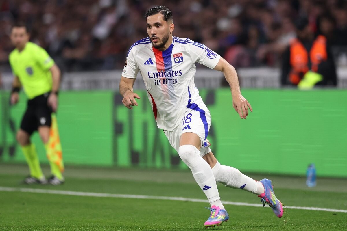 Increase for Man United as £20m playmaker not sure of Man Metropolis transfer