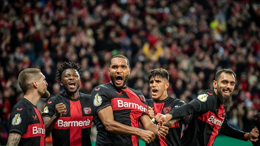 Bayer Leverkusen Battle to Maintain Bundesliga Title Dream Alive