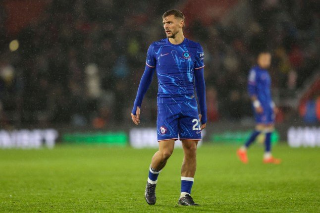Burnley Eye Chelsea Midfielder Dewsbury Corridor Switch Transfer