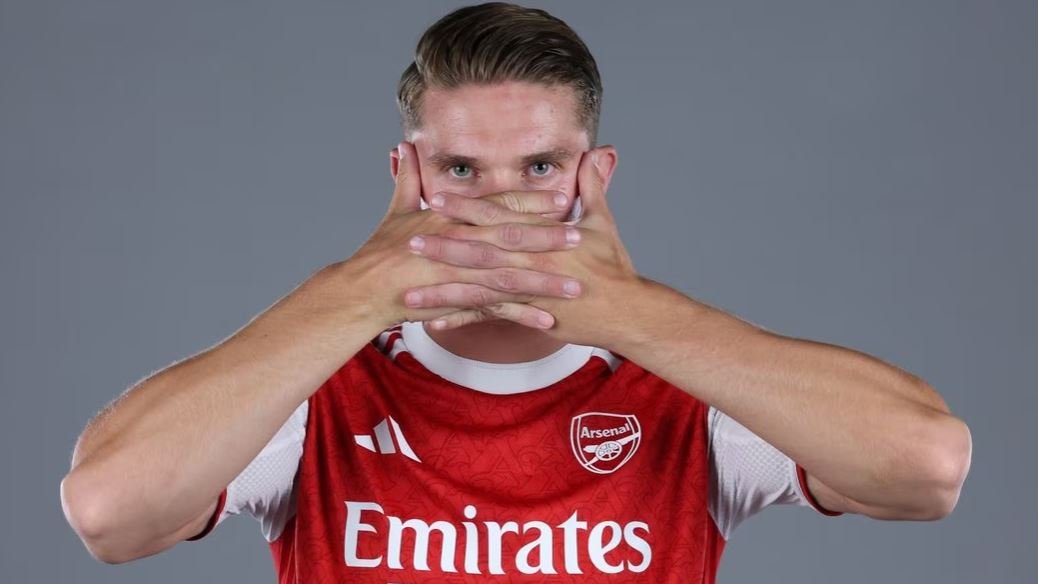 Lastly! Arsenal full Gyokeres signing for £63m 