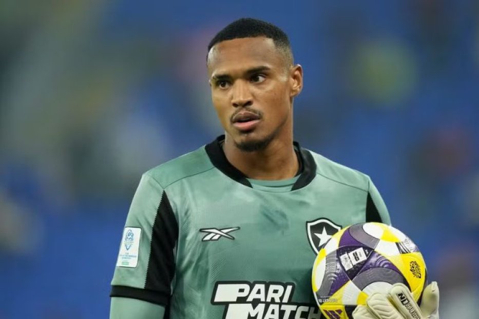 West Ham attain verbal settlement to signal Botafogo goalkeeper John Victor