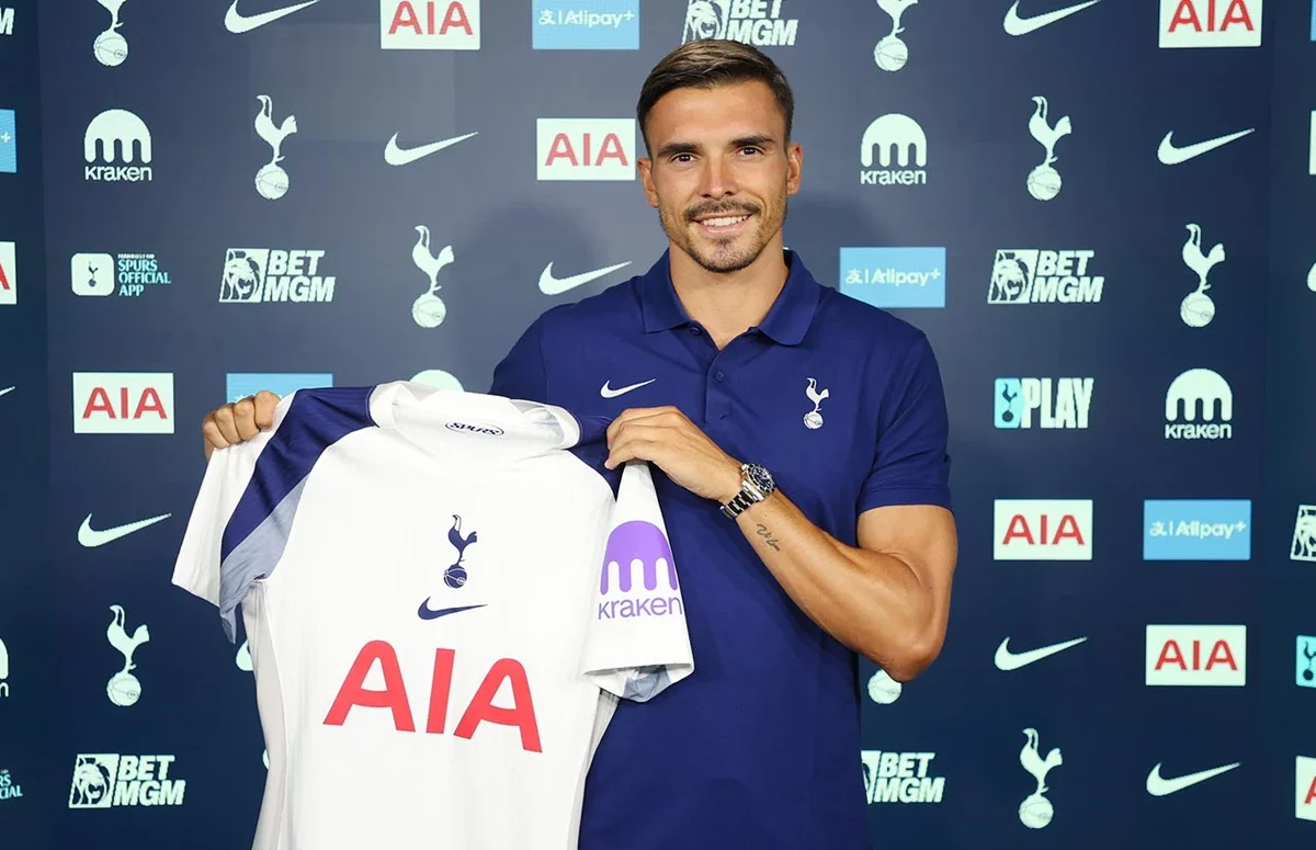 Tottenham unveil Palhinha as a Lily White participant