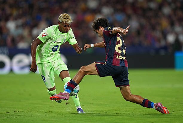 Unai Elgezabal’s personal aim items Barca arduous fought win