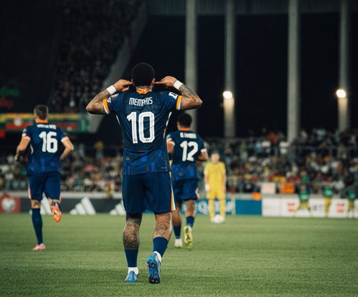 Memphis Depay Overtakes Van Persie to Grow to be Netherlands’ All-Time High Scorer – Softfootball