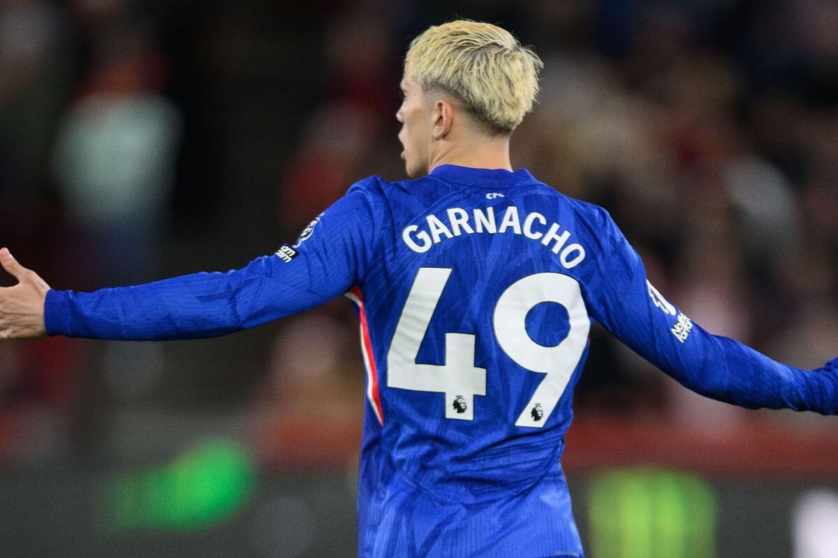 Identify each Premier League participant to play for each