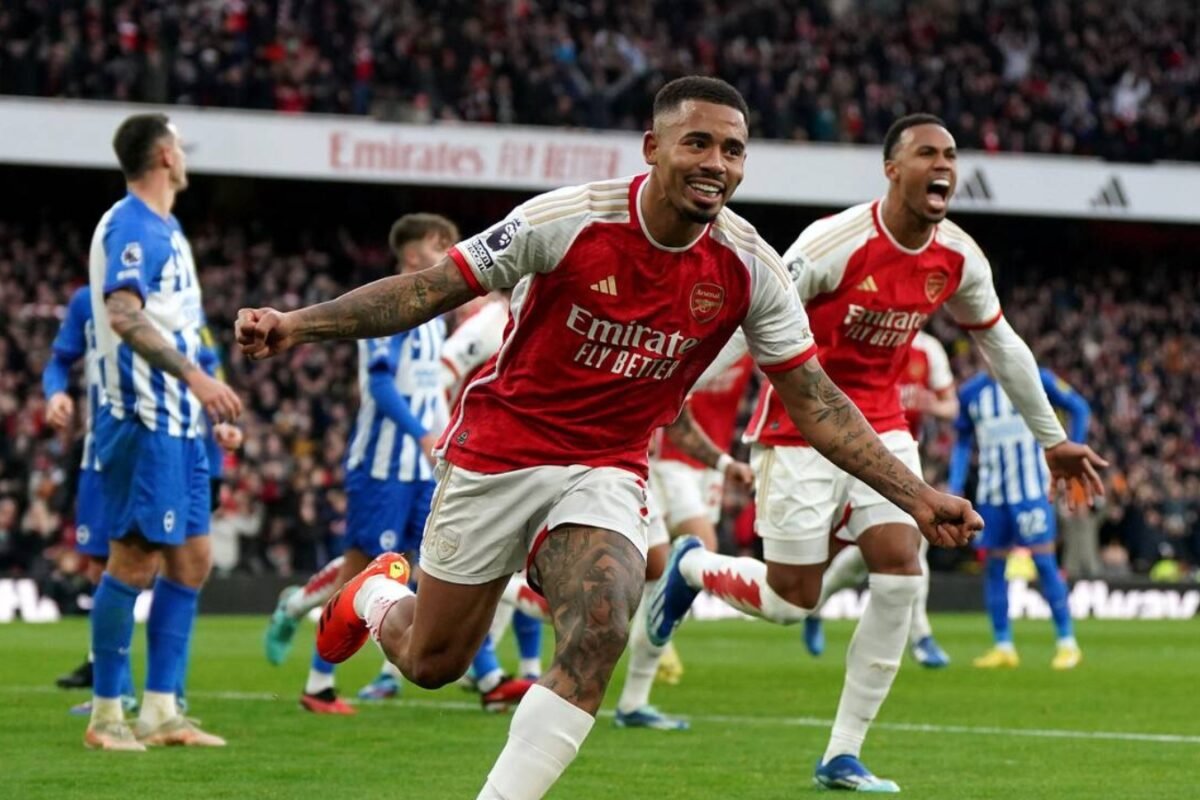 Identify each Premier League participant to play for each