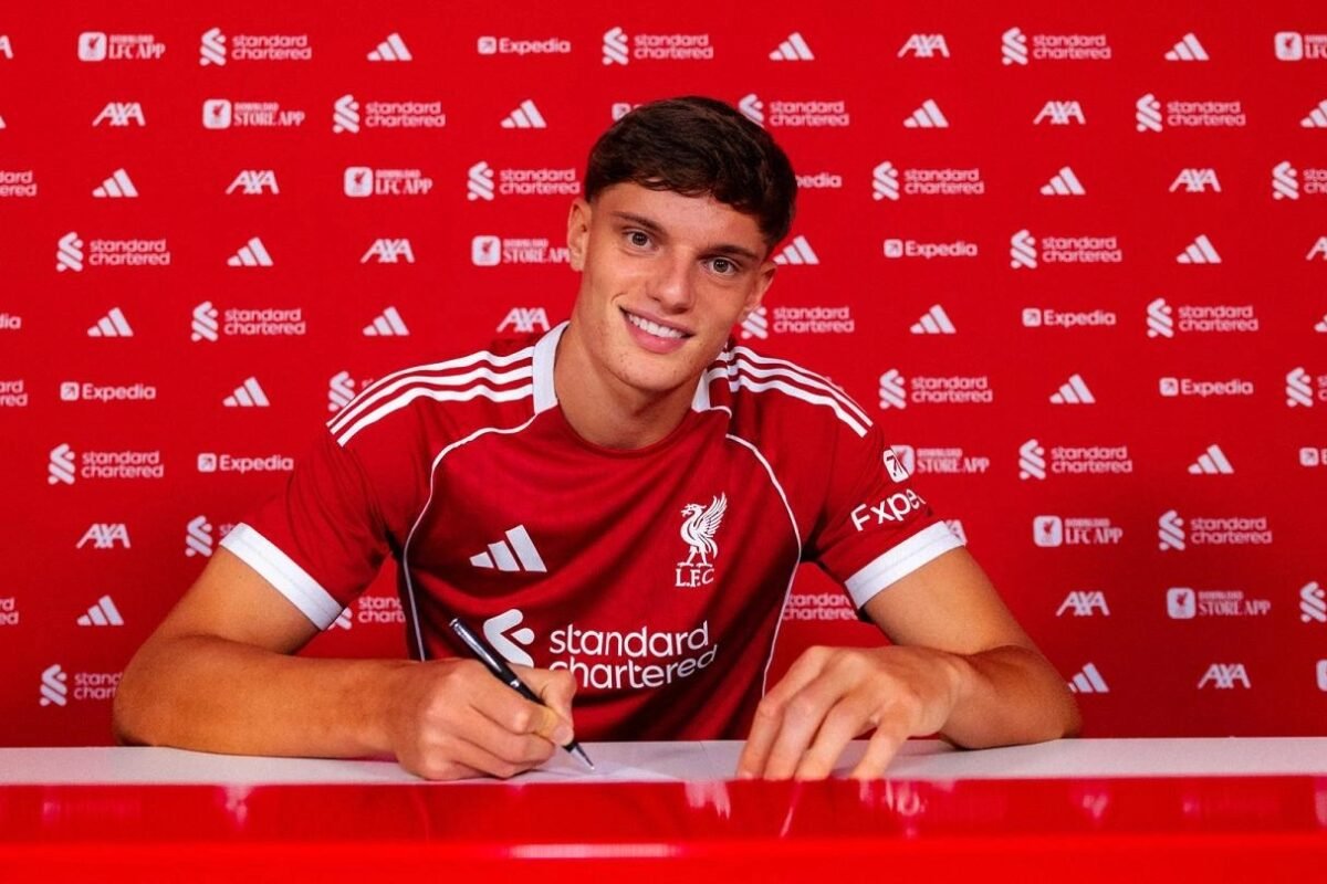 ‘By no means seen something prefer it’ – Premier League golf equipment misplaced out on £26m teenager nearly as good as Virgil van Dijk