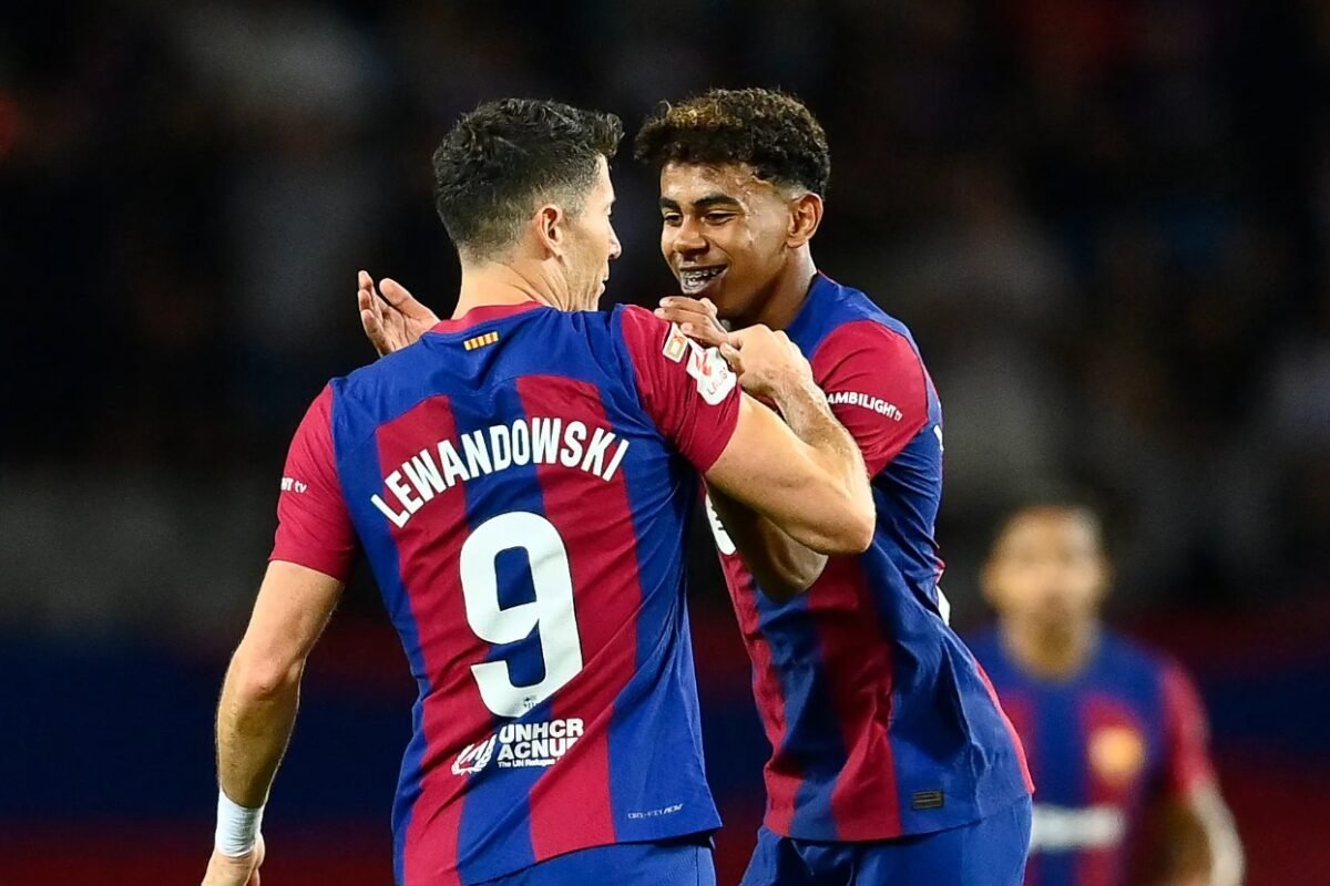 Barcelona striker Lewandowski blown away at first sight of Lamine Yamal – Softfootball