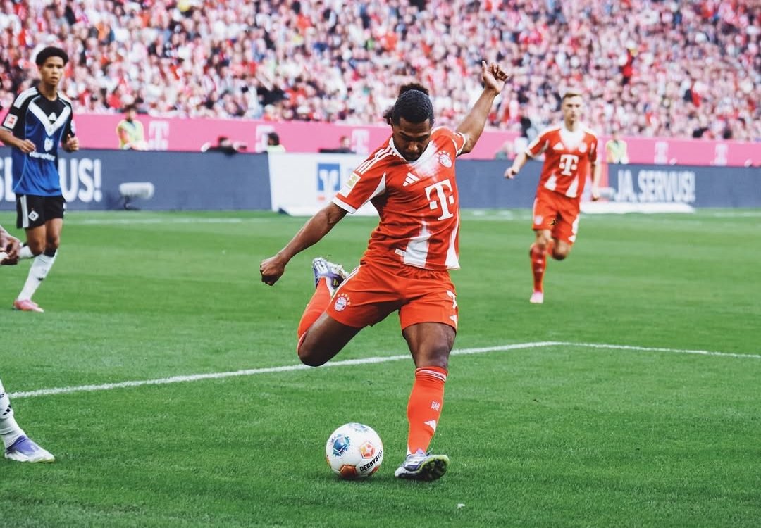 Bayern Munich weighs new contract for Serge Gnabry amid wage-cut talks – Softfootball