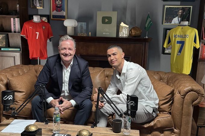 Cristiano Ronaldo Claps Again at Wayne Rooney in Explosive Piers Morgan Interview – Softfootball