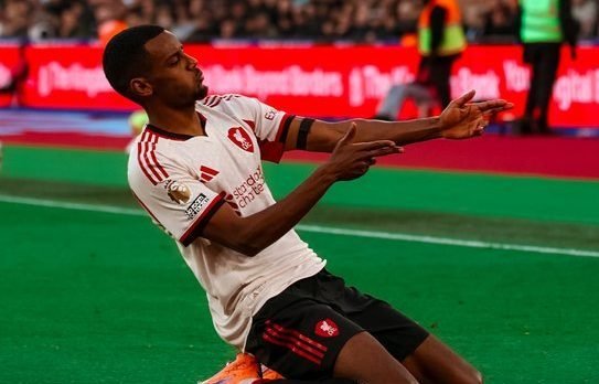 Blended Feelings from Liverpool Supporters as West Ham Victory Sparks Debate – Softfootball