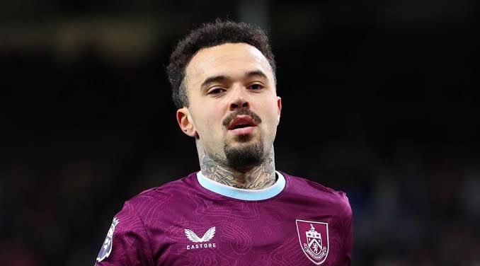 Besiktas Set to Signal Burnley Left-Again Quilindschy Hartman – Softfootball