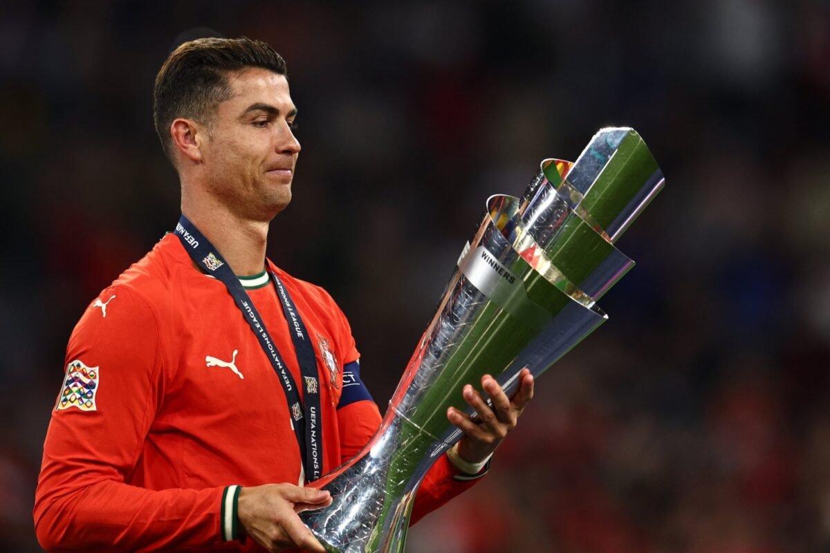 Shanks Hails Ronaldo at 41 as ‘Best Sportsman Alive’, Followers Reignite GOAT Debate – Softfootball