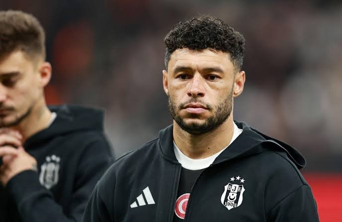 Alex Oxlade-Chamberlain Agrees Celtic Transfer as His Glasgow Arrival is Confirmed – Softfootball