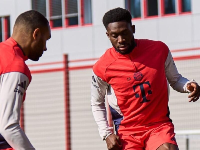 Alphonso Davies Returns to Bayern Coaching however Set to Miss Gladbach Conflict – Softfootball
