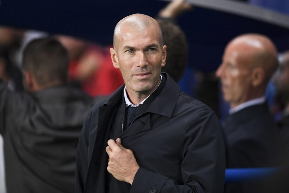 Zidane Positioned to Succeed Deschamps as France Coach – Softfootball