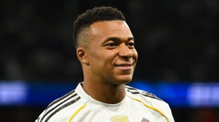 Mbappé Confirms Full Restoration After Knee Harm Scare – Softfootball