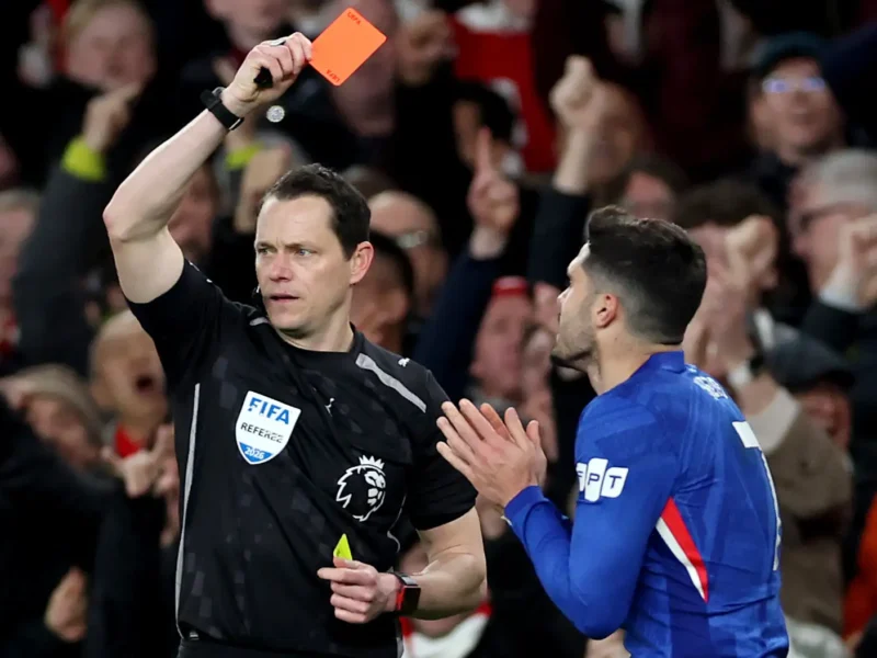 FA Cost Pedro Neto for Abusive Language Towards Referee After Arsenal Pink Card – Softfootball