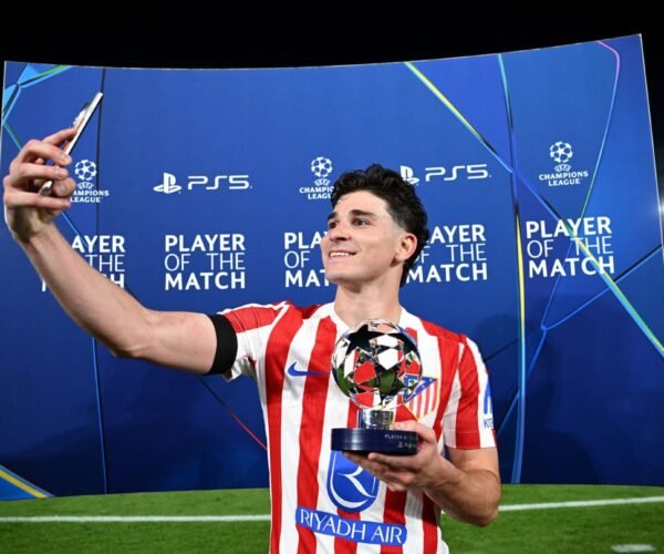 Álvarez Wins Man of the Match as Atlético Beat Barcelona in UCL Conflict – Softfootball