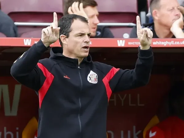 Le Bris Urges Consistency as Sunderland Chase Massive Outcome vs Forest – Softfootball