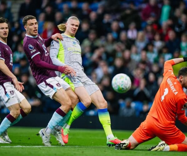 Manchester Metropolis climb prime of the Premier League after 1-0 win over Burnley as – Softfootball