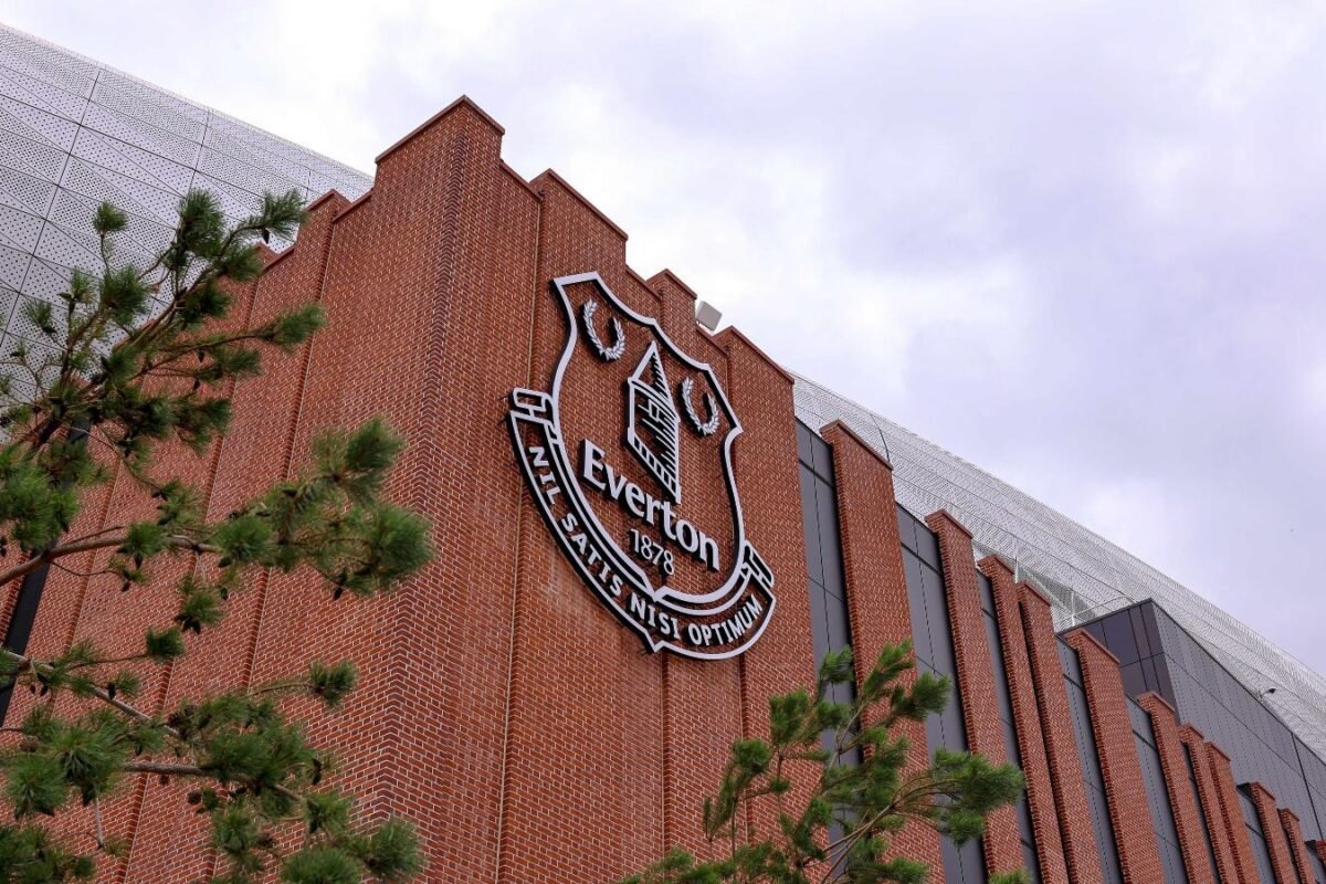 Title the 30 greatest soccer stadiums in England