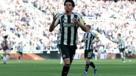 Newcastle United Beat West Ham 3-1 as Relegation Strain Mounts – Softfootball