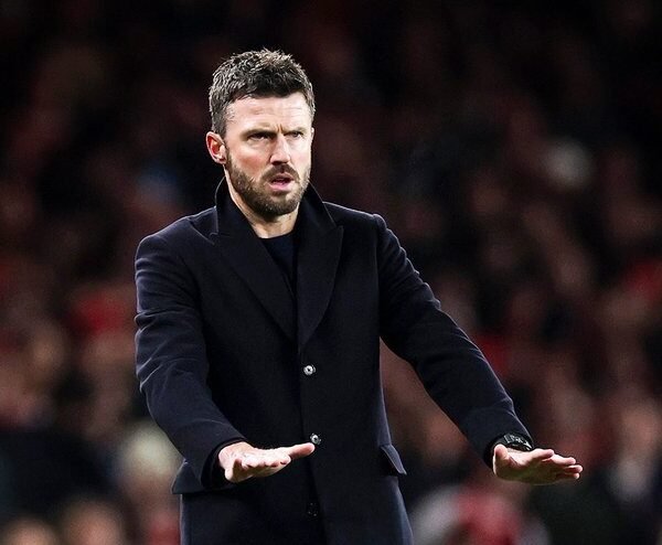 Michael Carrick Delighted With United End and Praises Bruno Fernandes Management – Softfootball