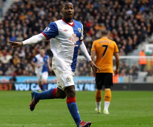 Identify each Canadian to have performed within the Premier League