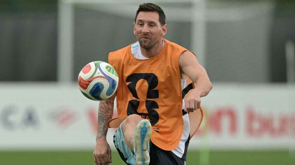 Lionel Messi to Begin on the Bench for Argentina’s Ultimate Group Stage Match – Softfootball