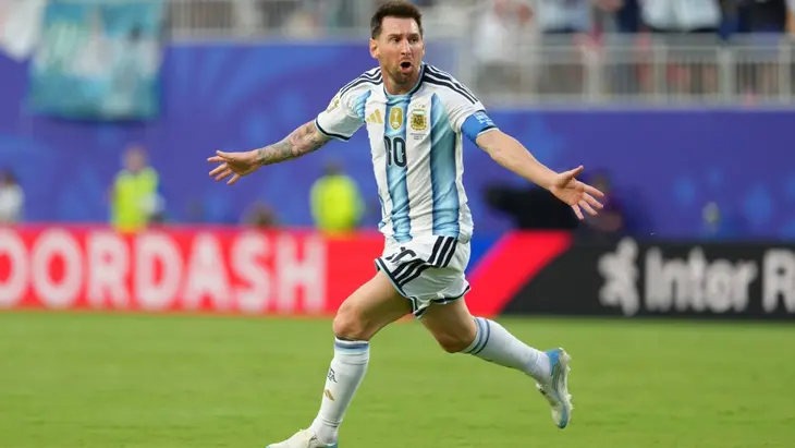 Messi Hat-Trick Powers Argentina Previous Algeria in World Cup Opener – Softfootball