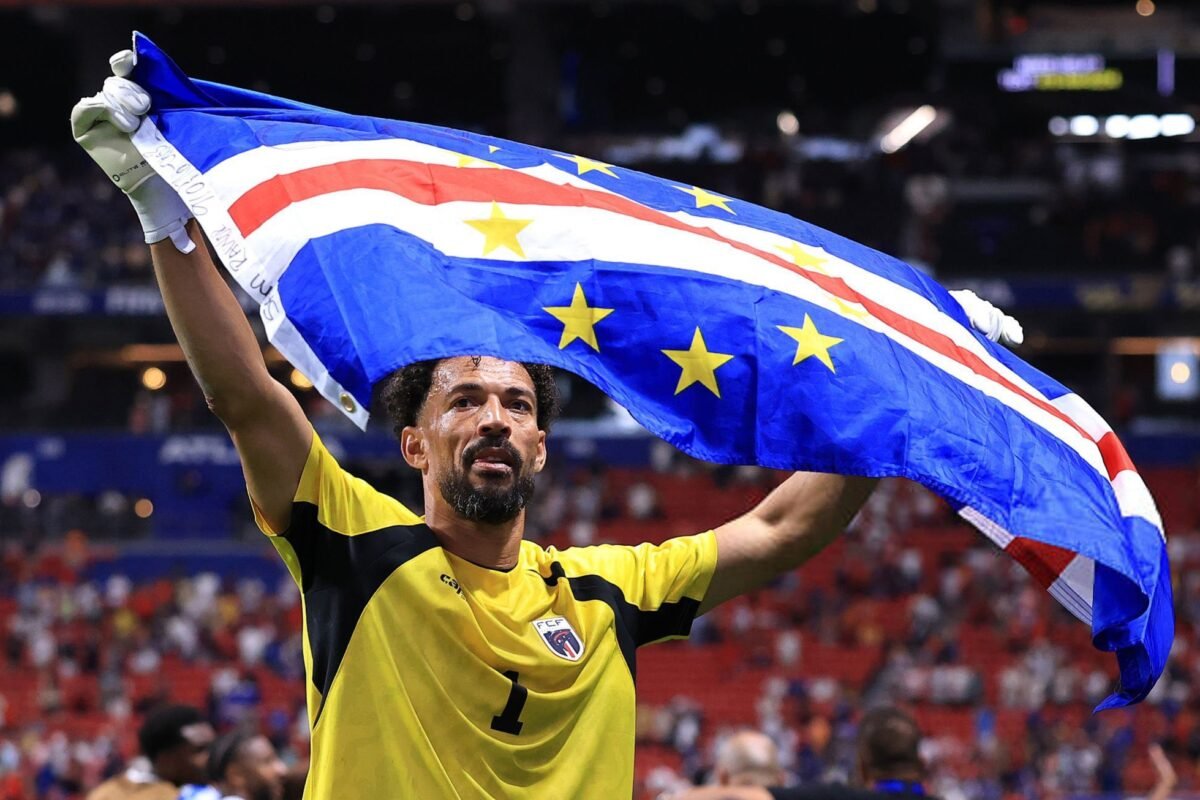 Colo Colo Transfer for Vozinha Nears Collapse as Mele Emerges – Softfootball