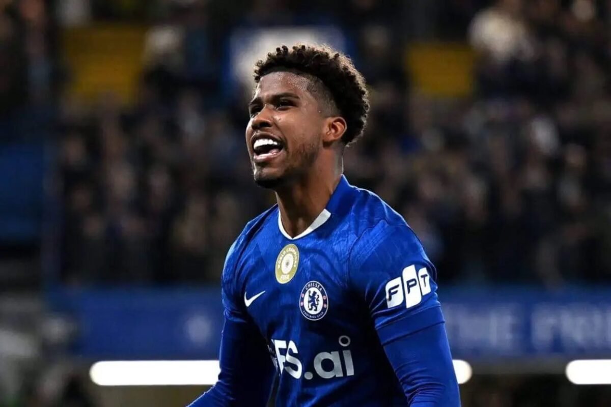 Manchester United Plot Shock Transfer for Chelsea Star Andrey Santos – Softfootball