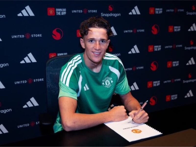 Manchester United Signal Goalkeeper Package Margetson From Swansea – Softfootball