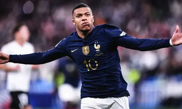 Guinness World Information Congratulates Mbappé After Extending World Cup Knockout‑Stage Purpose Report to 11 – Softfootball