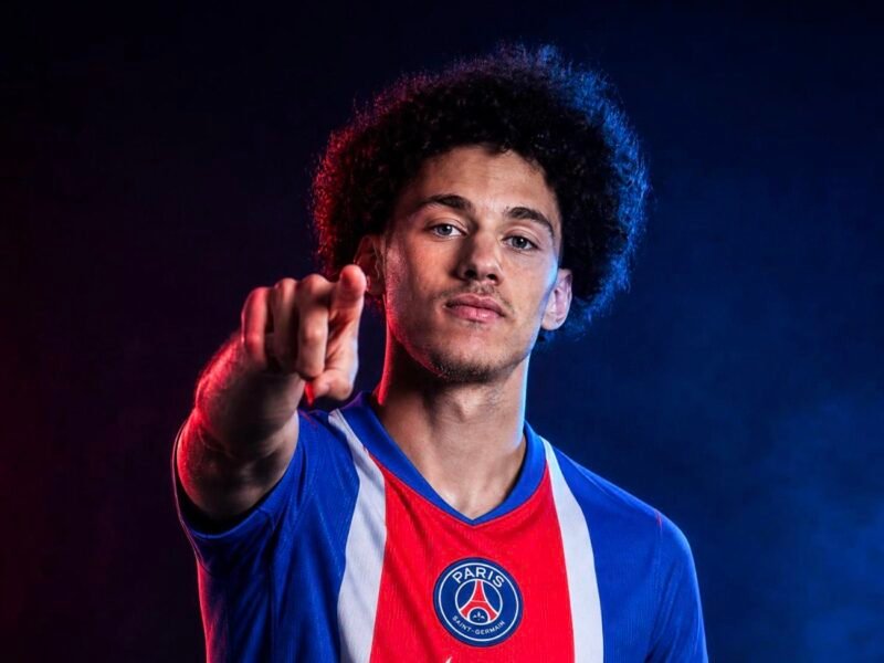 Maghnes Akliouche Travels to Paris to Full PSG Transfer – Softfootball