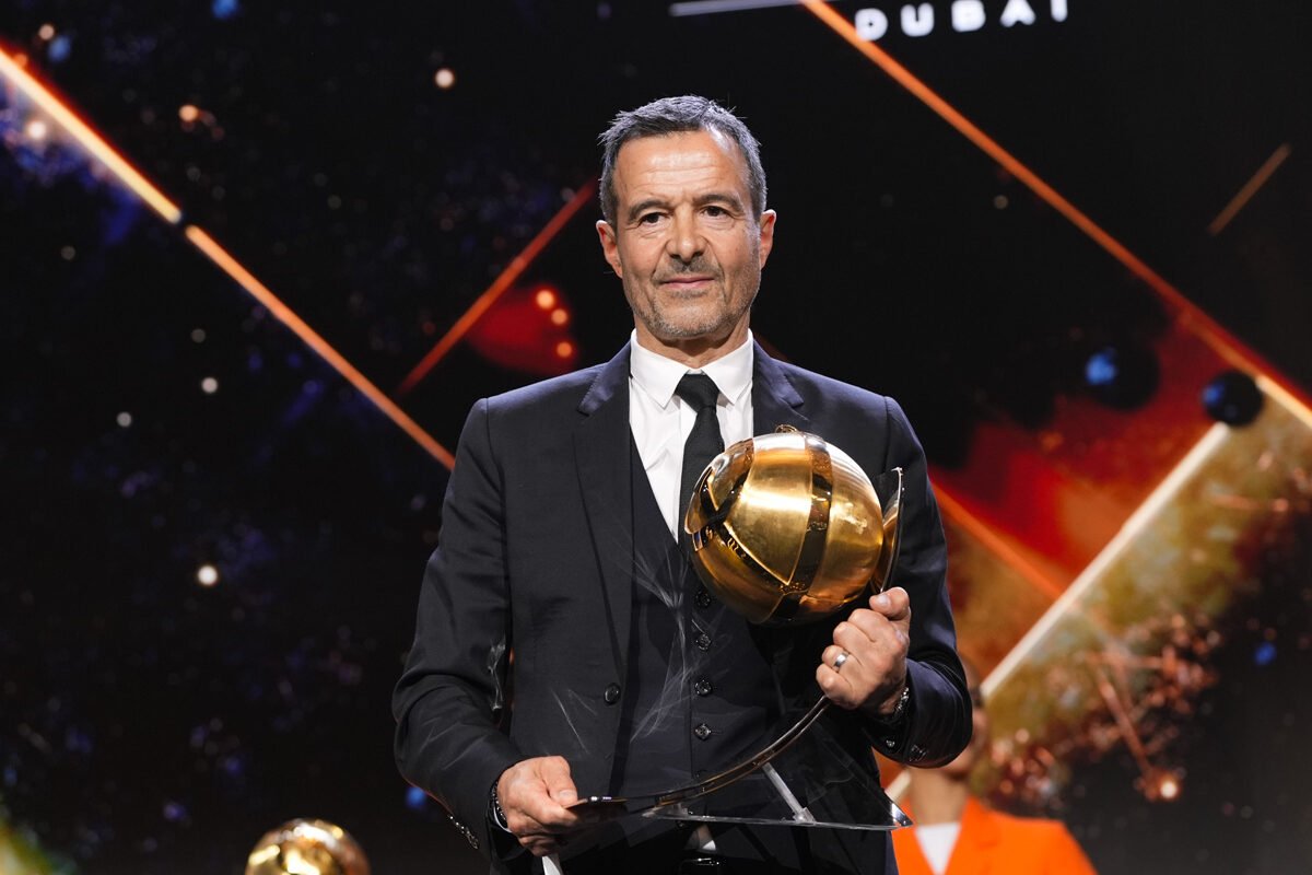 Jorge Mendes Arrives in Barcelona as Rafa Leão Switch Talks Develop – Softfootball