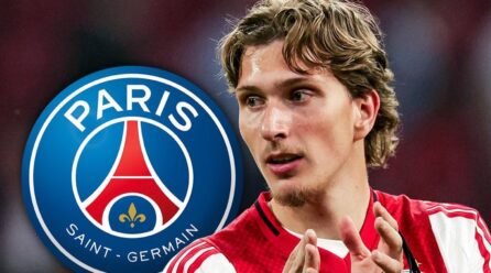 PSG Submit Official Bid for Ajax Winger Mika Godts – Softfootball