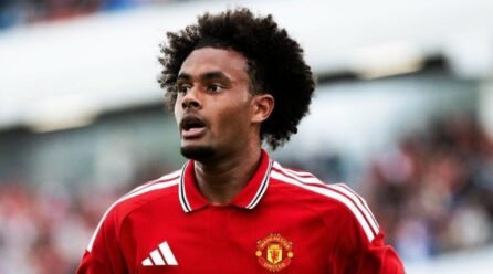 Fiorentina Open Talks With Manchester United Over Joshua Zirkzee Mortgage