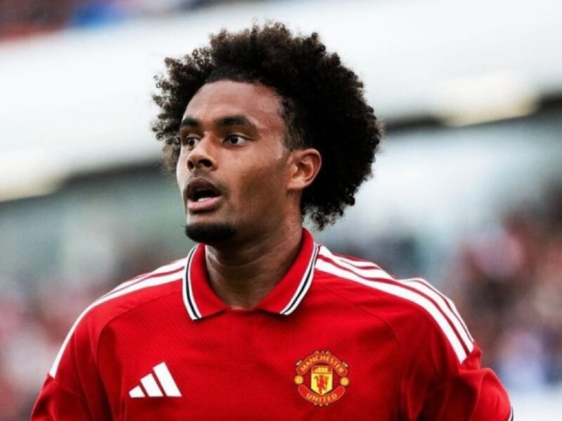 Fiorentina Open Talks With Manchester United Over Joshua Zirkzee Mortgage