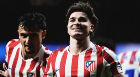 Barcelona Director Deco Confirms Julián Álvarez Chapter Is Over