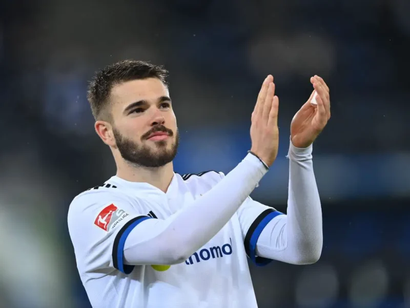 Mario Vuskovic Makes Emotional HSV Coaching Return After 4 Years