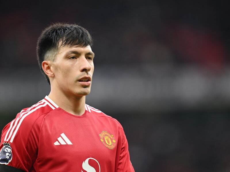 Lisandro Martínez points an official apology after assembly with Man United chiefs